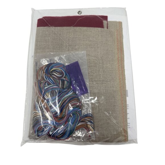 Bucilla Alma Lynne Counted Cross Stitch Stocking Kit "Santas Coming To Town" - Picture 3 of 3